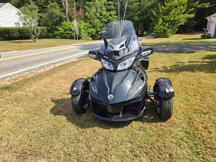 Used 2014 CAN-AM SPYDER RT