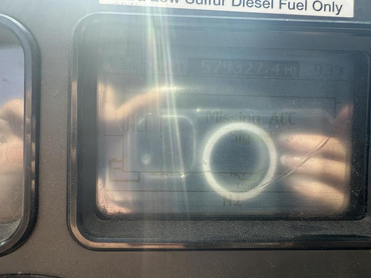 Used 2017 Mack Day Cab