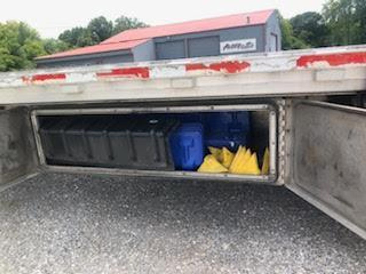 Used 2010 Reitnouer Step Deck Trailer