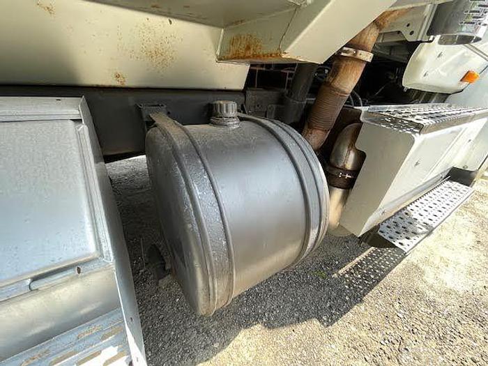 Used 2014 INTERNATIONAL 8600 Dump Truck