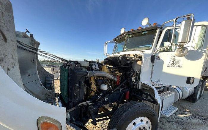 Used 2011 Peterbilt 386