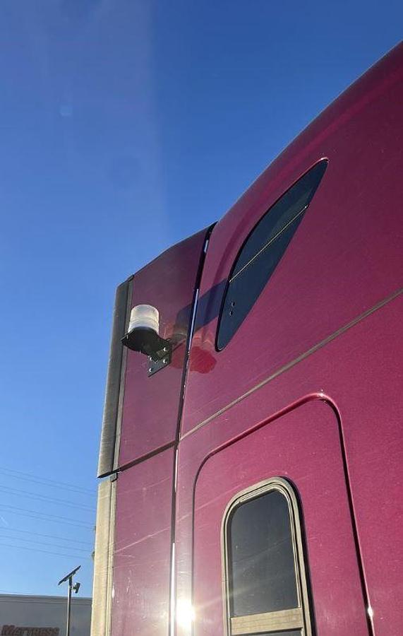 Used 2019 FREIGHTLINER CASCADIA 126