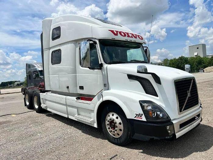 Used 2017 Volvo VNL64T780