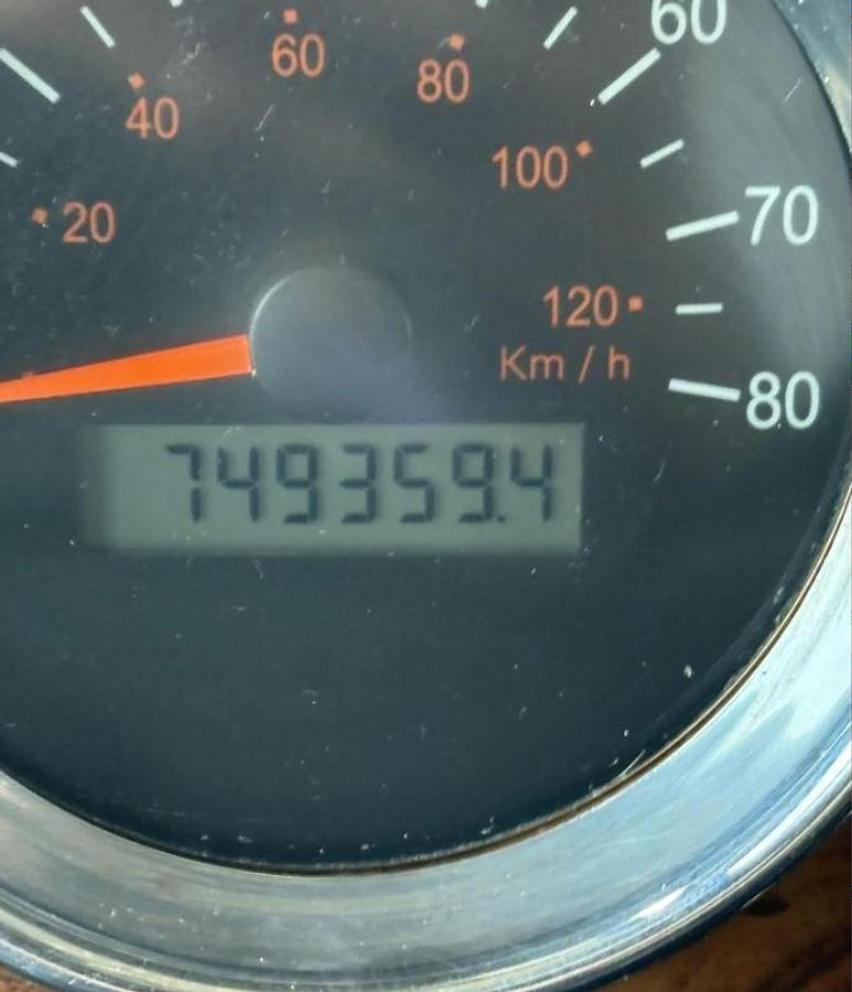 Used 1999 Kenworth T600 Sleeper Semi Truck