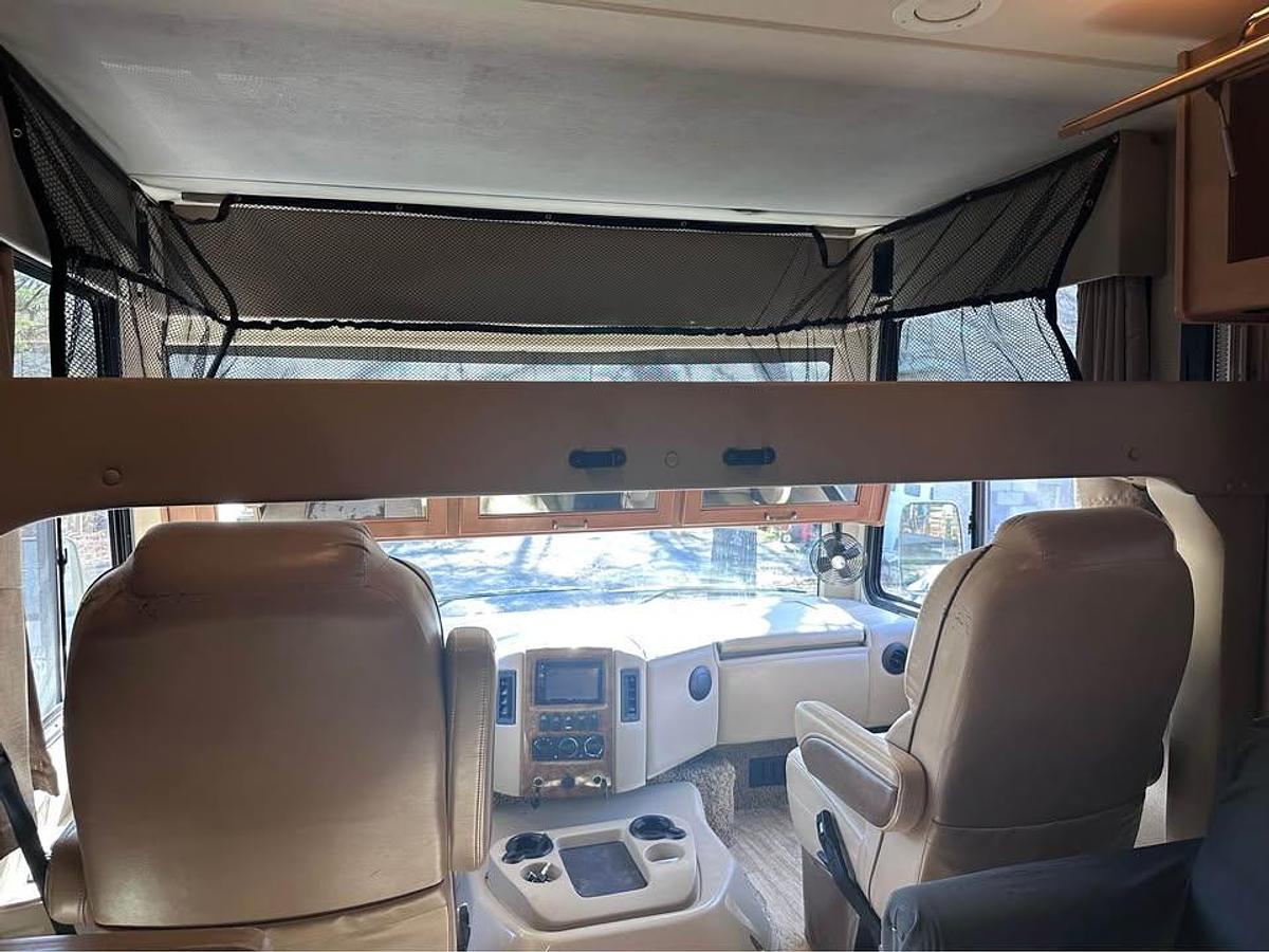 Used 2017 Thor Motor Coach Hurricane