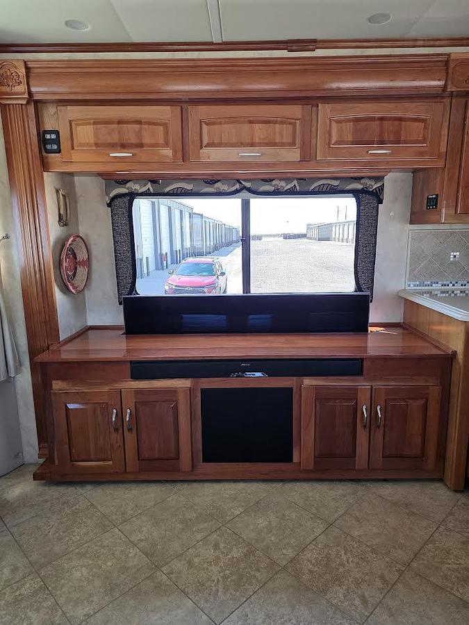 Used 2009 Holiday Rambler Scepter 42PDQ Class A Motorhome
