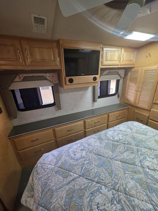 Used 2003 Fleetwood American Tradition