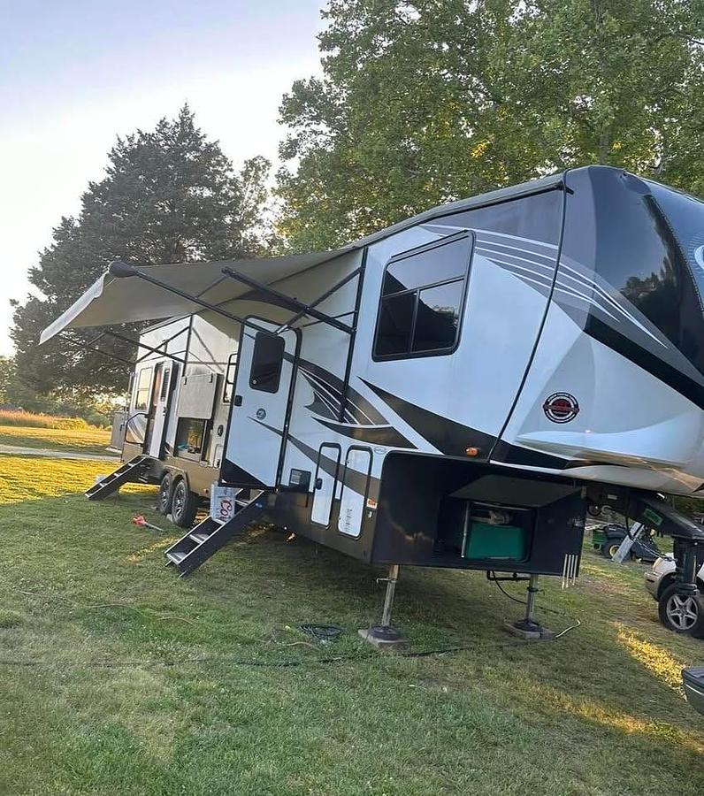 Used 2020 Heartland Torque 371 Toy Hauler Fifth Wheel