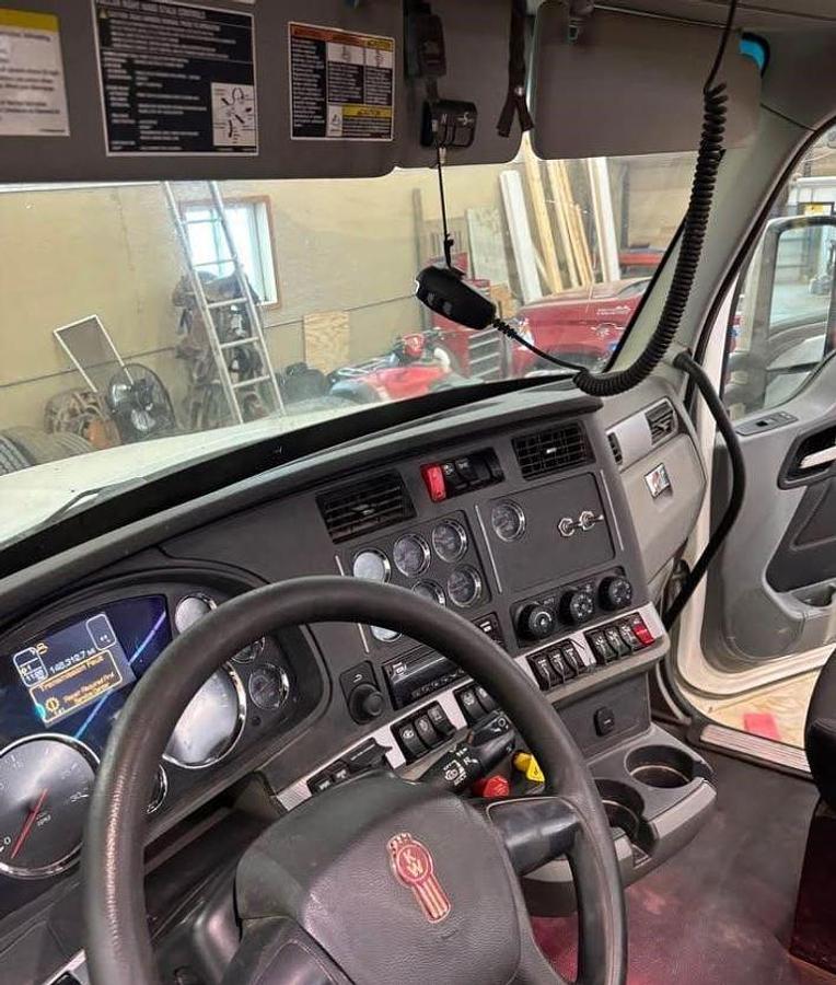 Used 2020 Kenworth T880