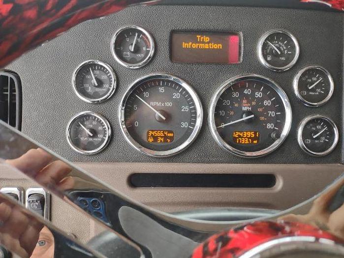 Used 2013 Peterbilt 389
