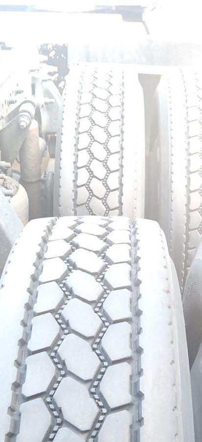 Used 1999 FREIGHTLINER FLD120 Conventional Sleeper Semi