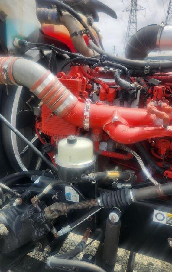 Used 2010 PETERBILT 388 Dump Truck