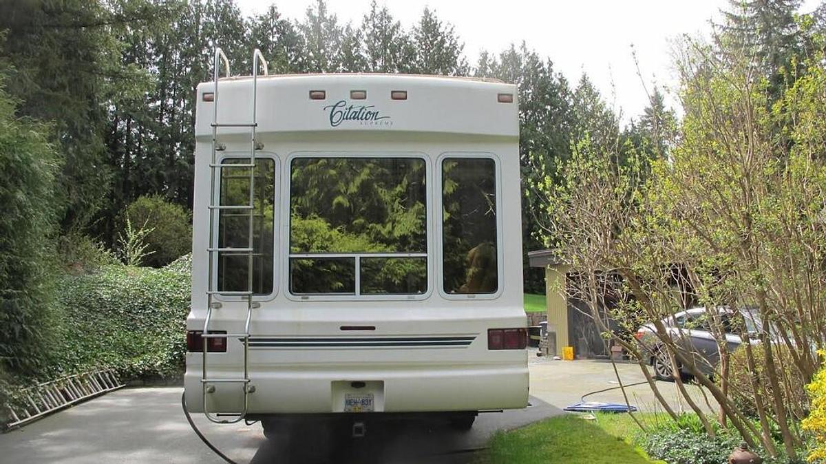 Used 2002 Citation Supreme Fifth Wheel