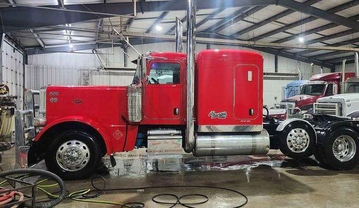 Used 2012 Peterbilt 389