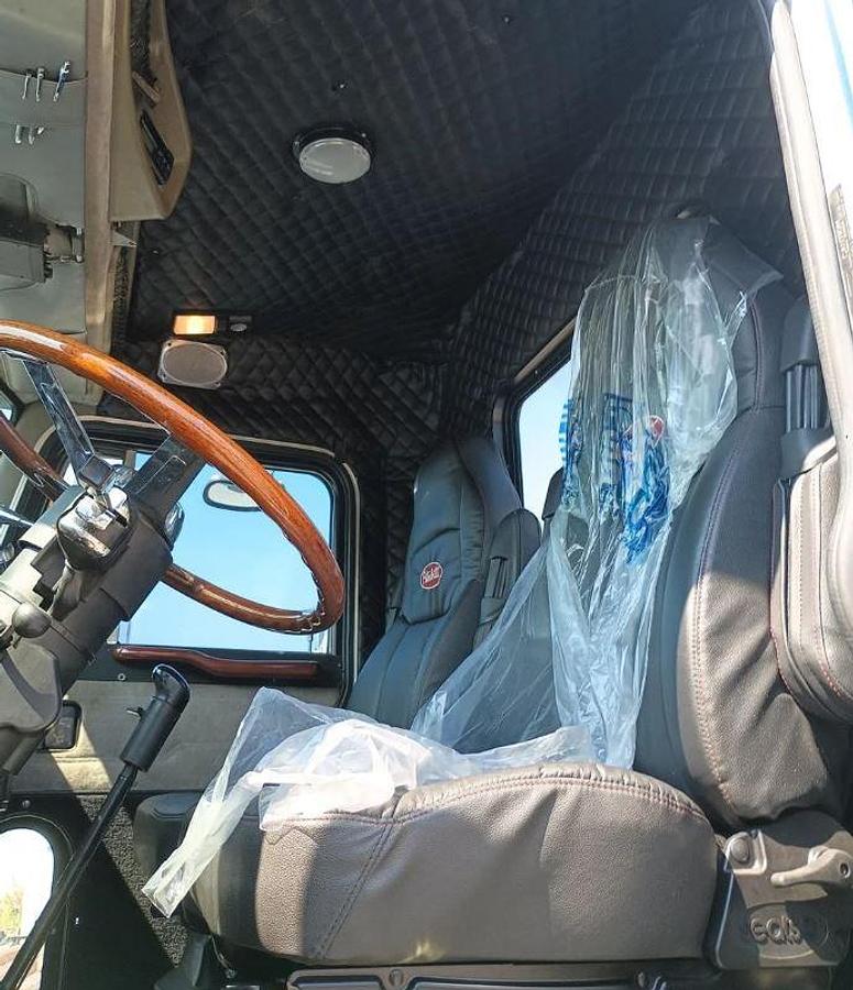 Used 1998 PETERBILT 379EXHD Day Cab