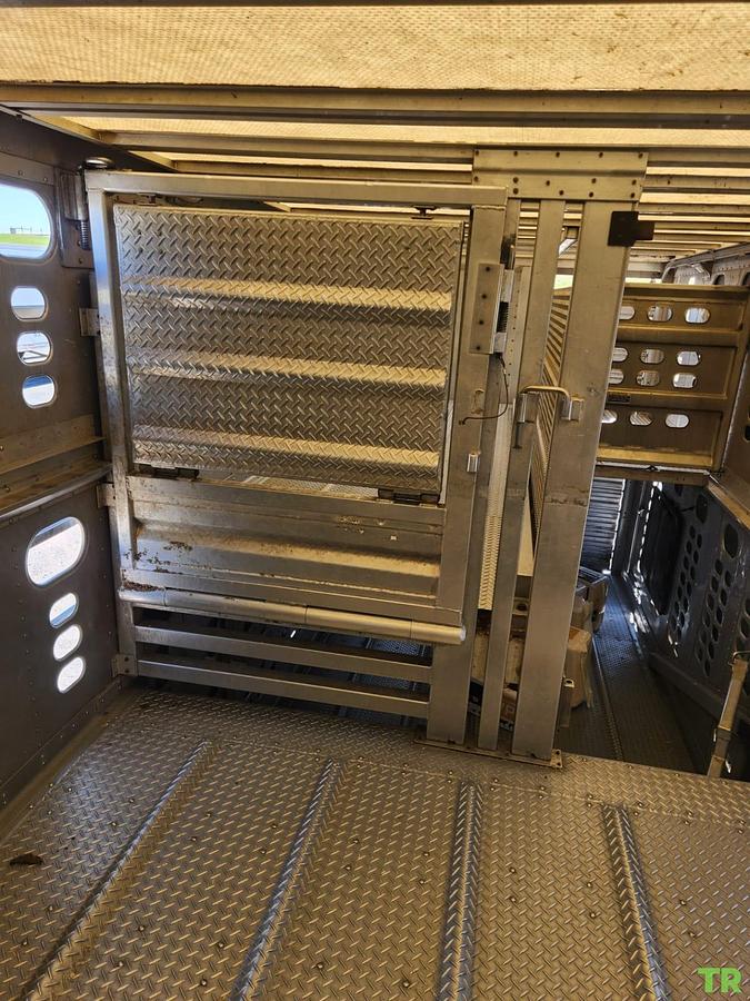 Used 2016 Wilson Cattle Trailer