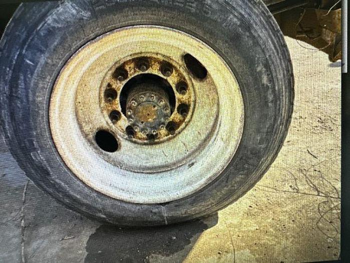 Used 2002 Chevrolet 6500