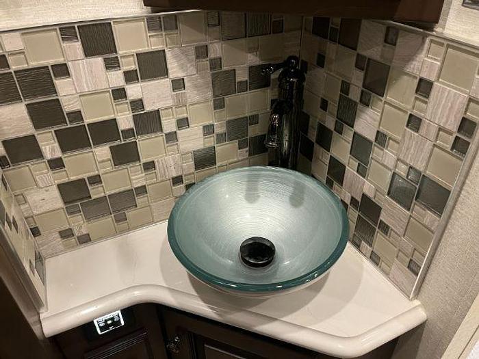 Used 2022 Newmar Dutch Star 4310