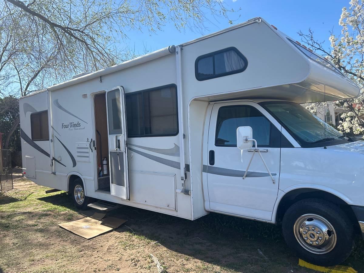 Used 2006 Chevrolet Four Winds 5000 Class C Motorhome