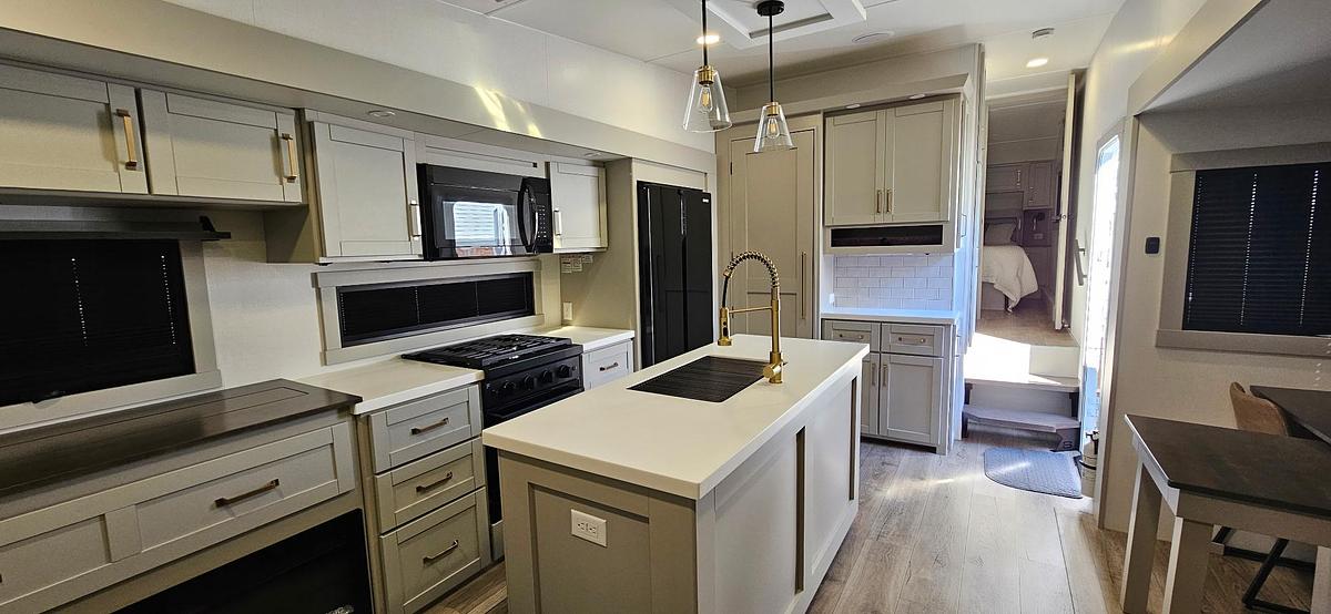 Used 2024 Brinkley Z2900