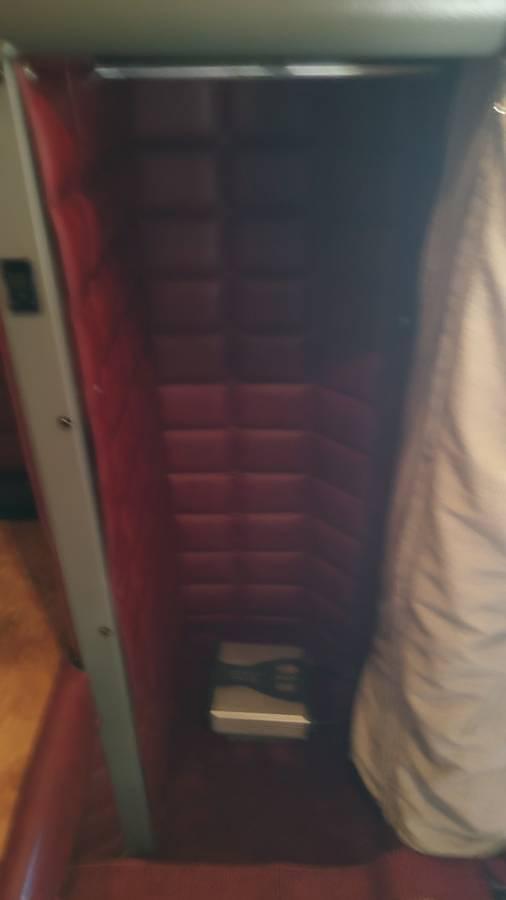 Used 2000 Peterbilt 379 Sleeper Semi Truck