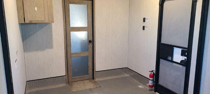 Used 2022 Palomino Puma Unleashed 382THS