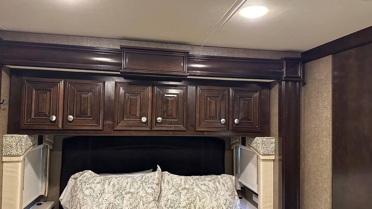 Used 2017 Thor Motor Coach Palazzo 36.1 Class A Motorhome