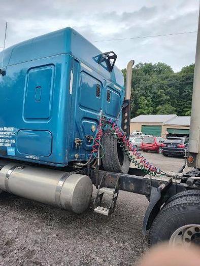 Used 2009 Freightliner Cascadia