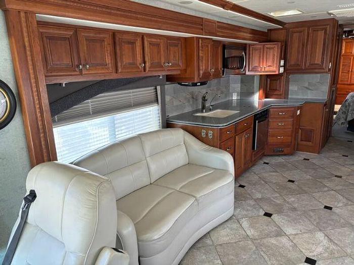 Used 2008 Fleetwood Revolution LE 40E