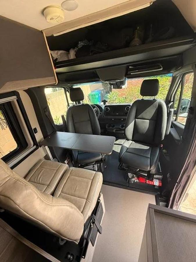 Used 2022 Entegra Launch 19y