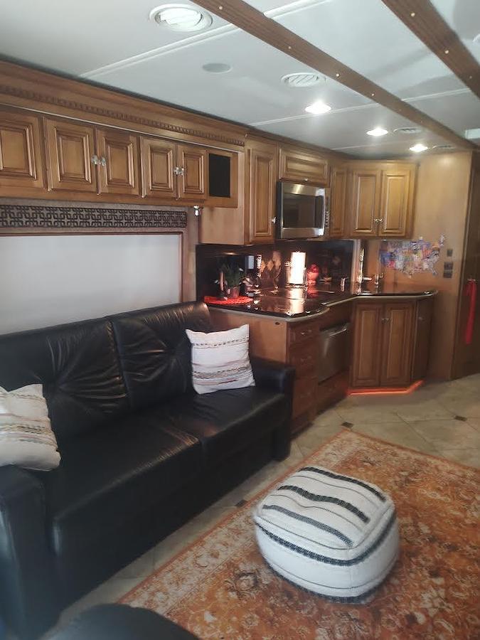 Used 2011 Itasca Ellipse 40CD