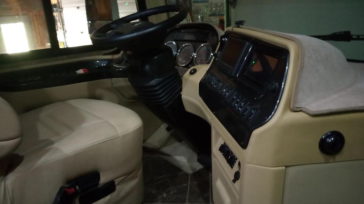 Used 2013 Newmar Dutch Star 4318