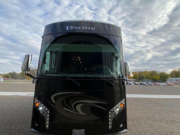Used 2019 Thor Venetian J40