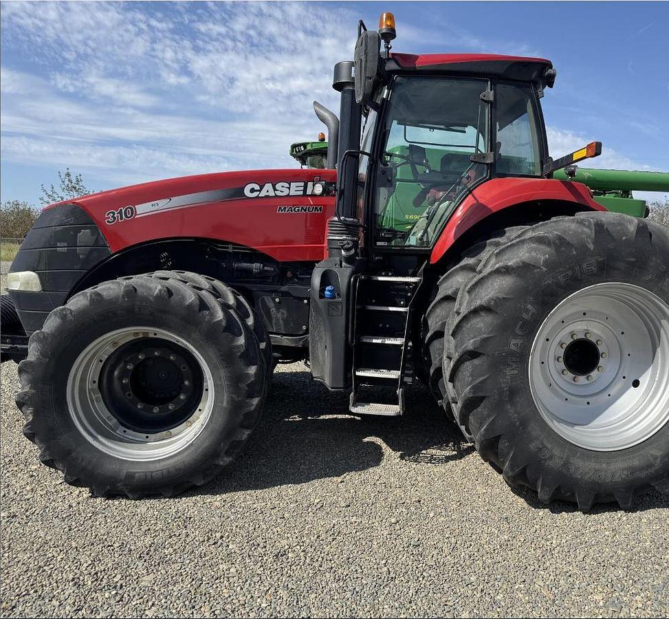 Used 2019 Case IH Magnum 310