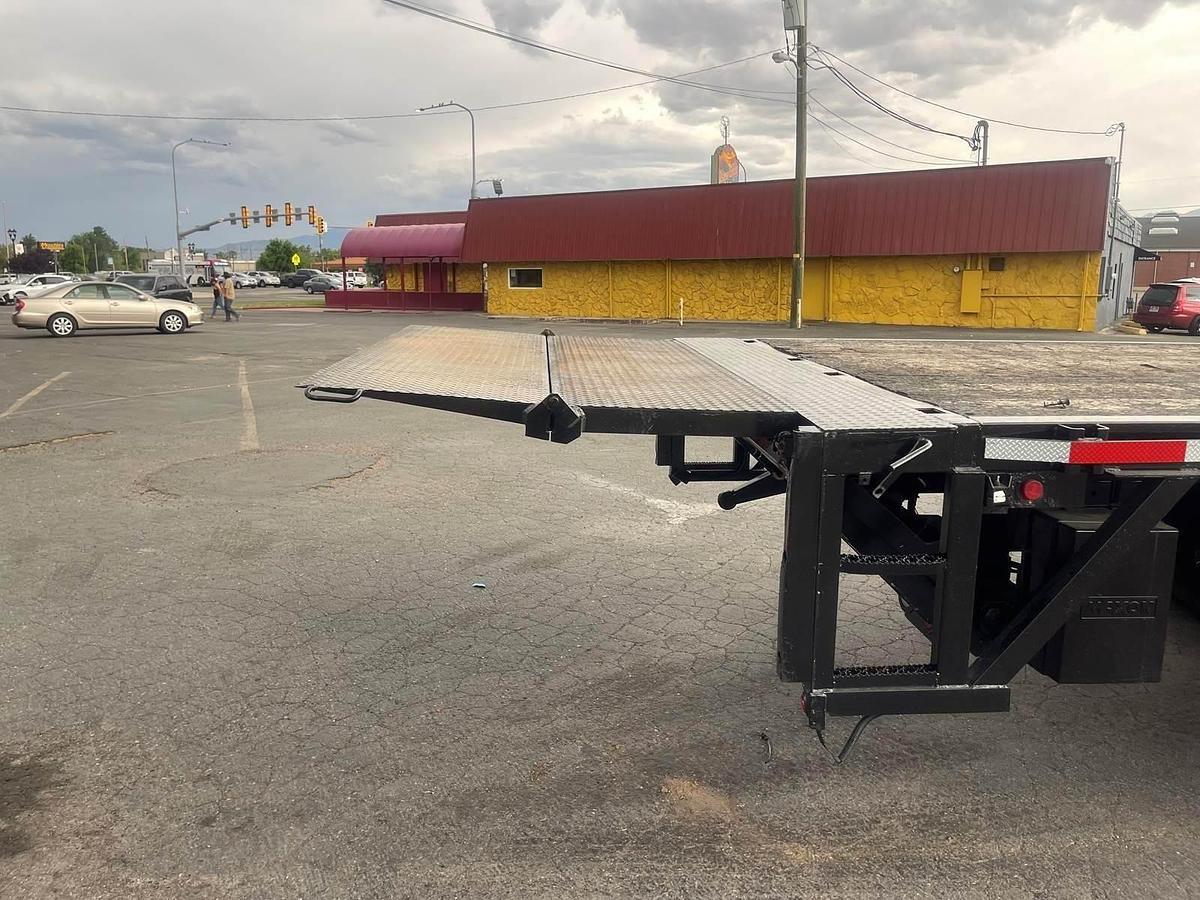 Used 2011 Freightliner M2 106 Flatbed