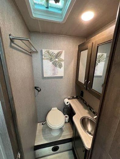 Used 2022 Nexus Super C Wraith 32W