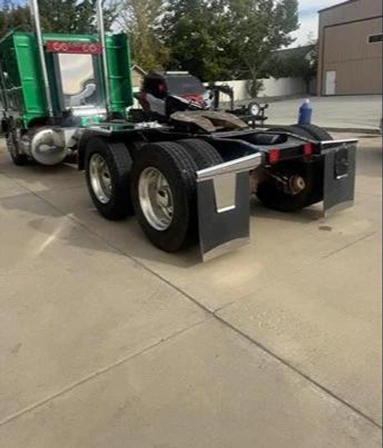 Used 1985 Freightliner MP80