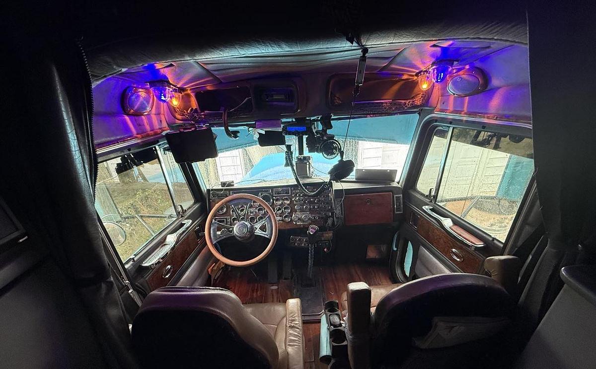 Used 1998 Peterbilt 379EXHD