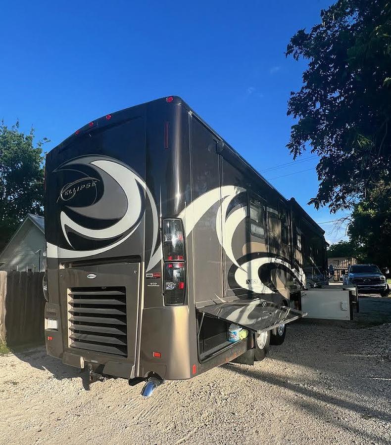 Used 2014 Itasca Meridian 42GQ Class A Motorhome