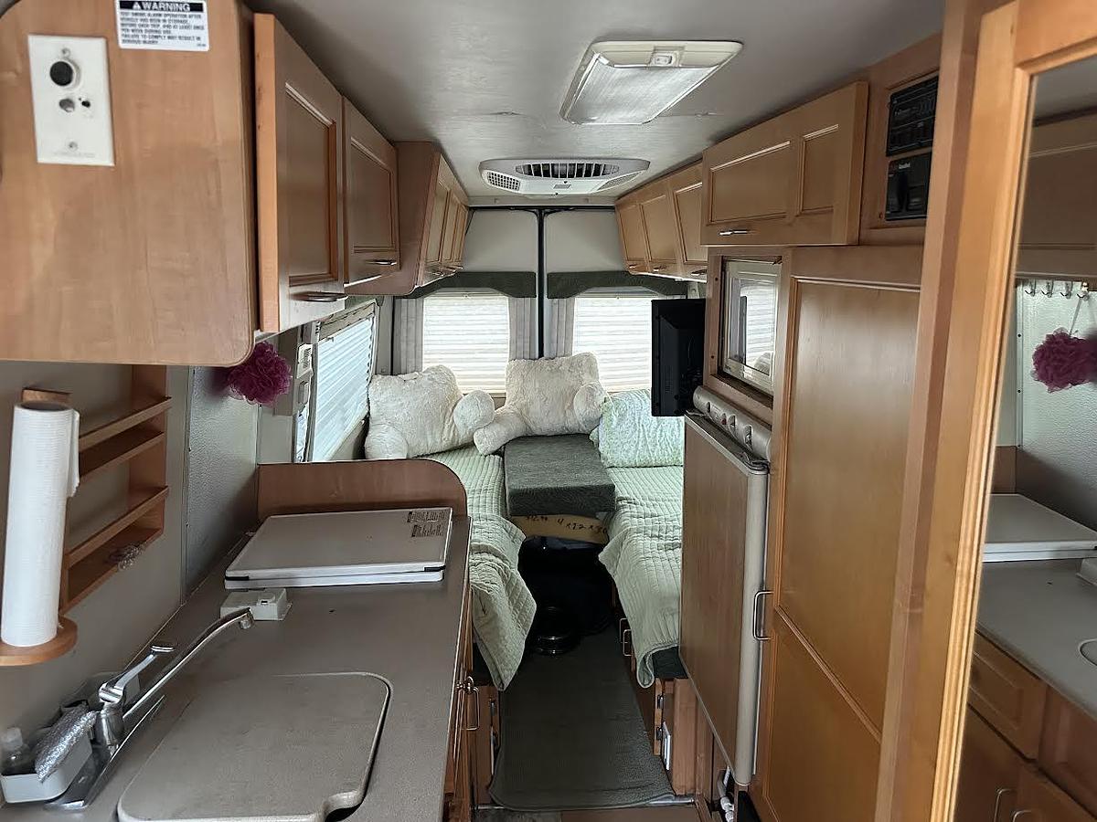 Used 2003 Mercedes Sprinter Leisure Travel Free Spirit 210B Class B Motorhome