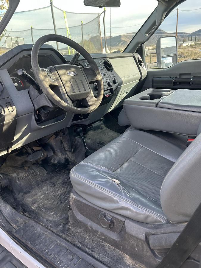 Used 2015 Ford F-550 4WD Service Truck