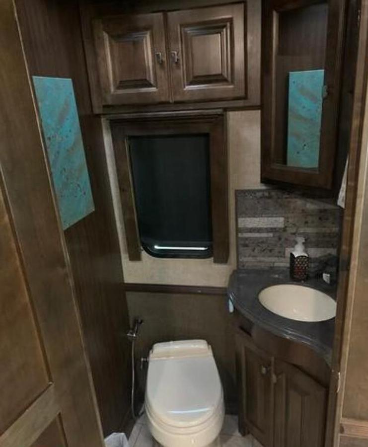 Used 2017 Tiffin Phaeton 44OH