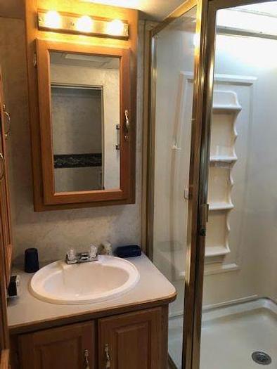 Used 1998 Four Winds Windsport 33B