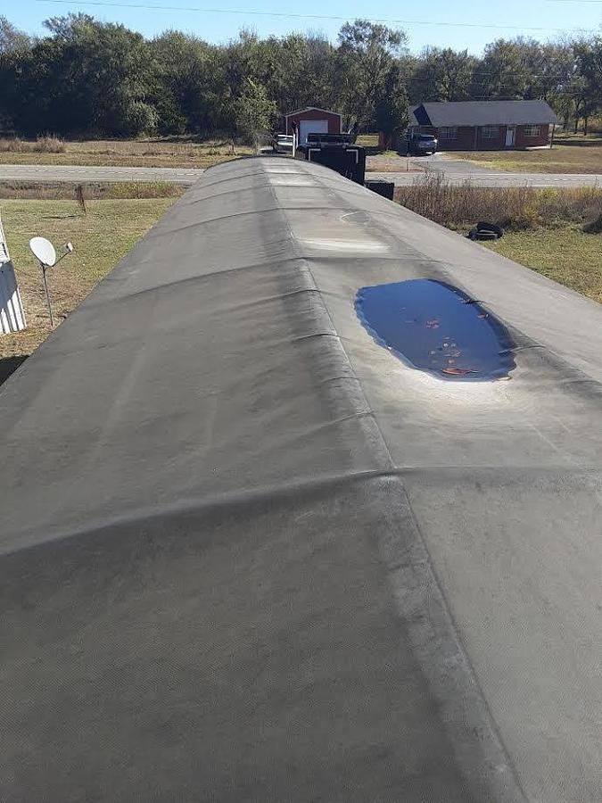 Used 2004 Peterbilt 379EXHD Sleeper Truck