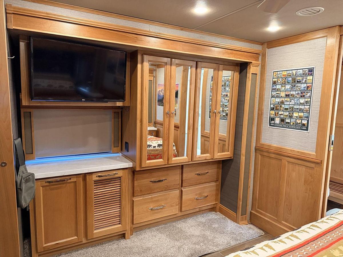 Used 2022 Tiffin Allegro RED 37BA Class A Motorhome