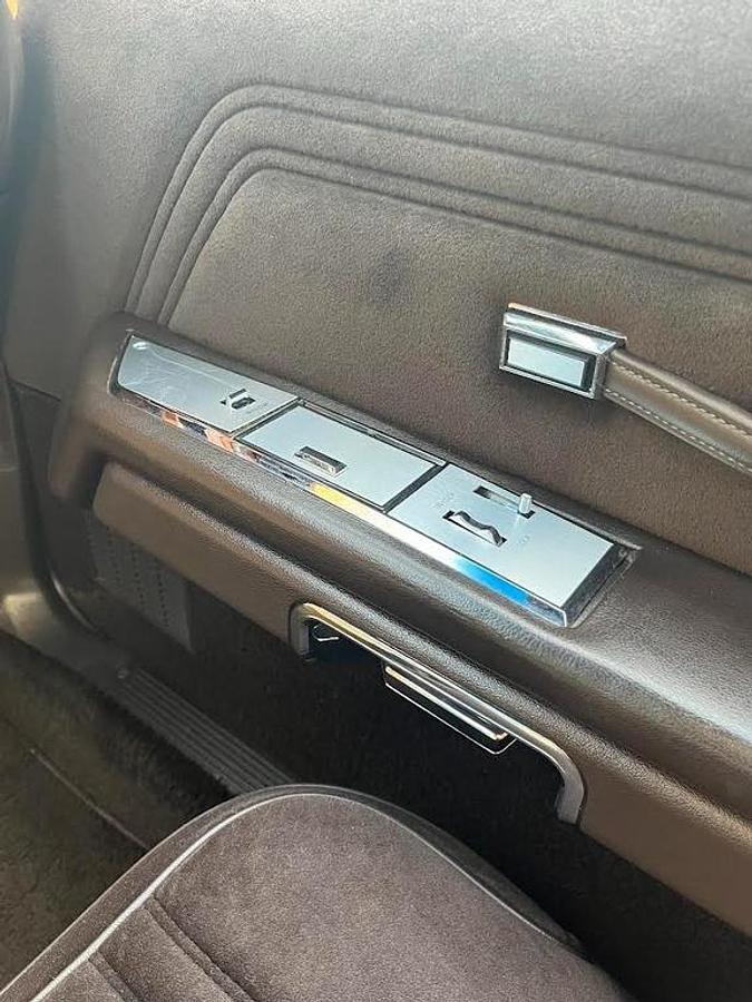 Used 1986 Ford Crown Victoria