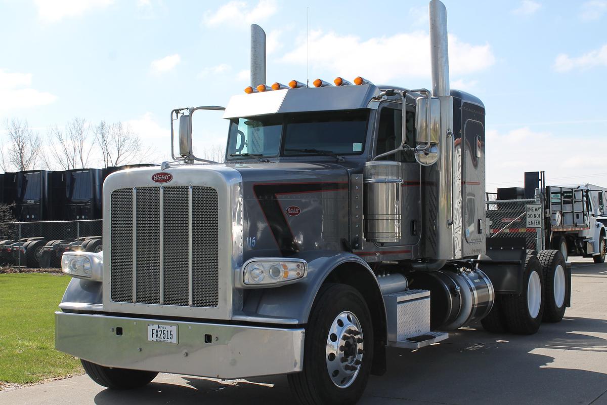 Used 2018 Peterbilt 389