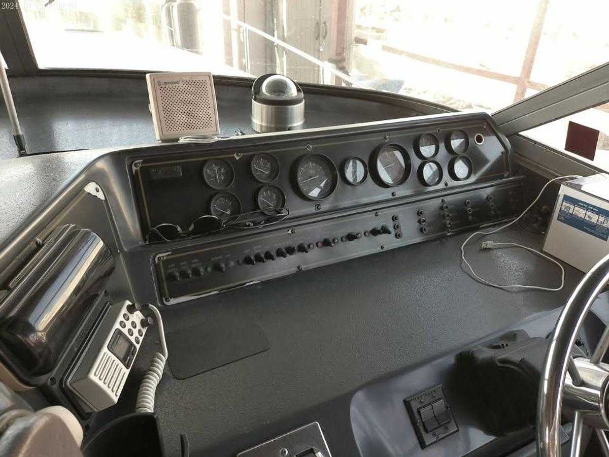 Used 1990 Sea Ray 420