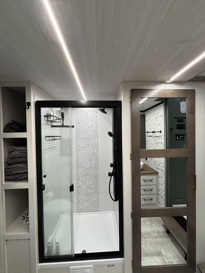 Used 2025 Forest River RSV3 Suite