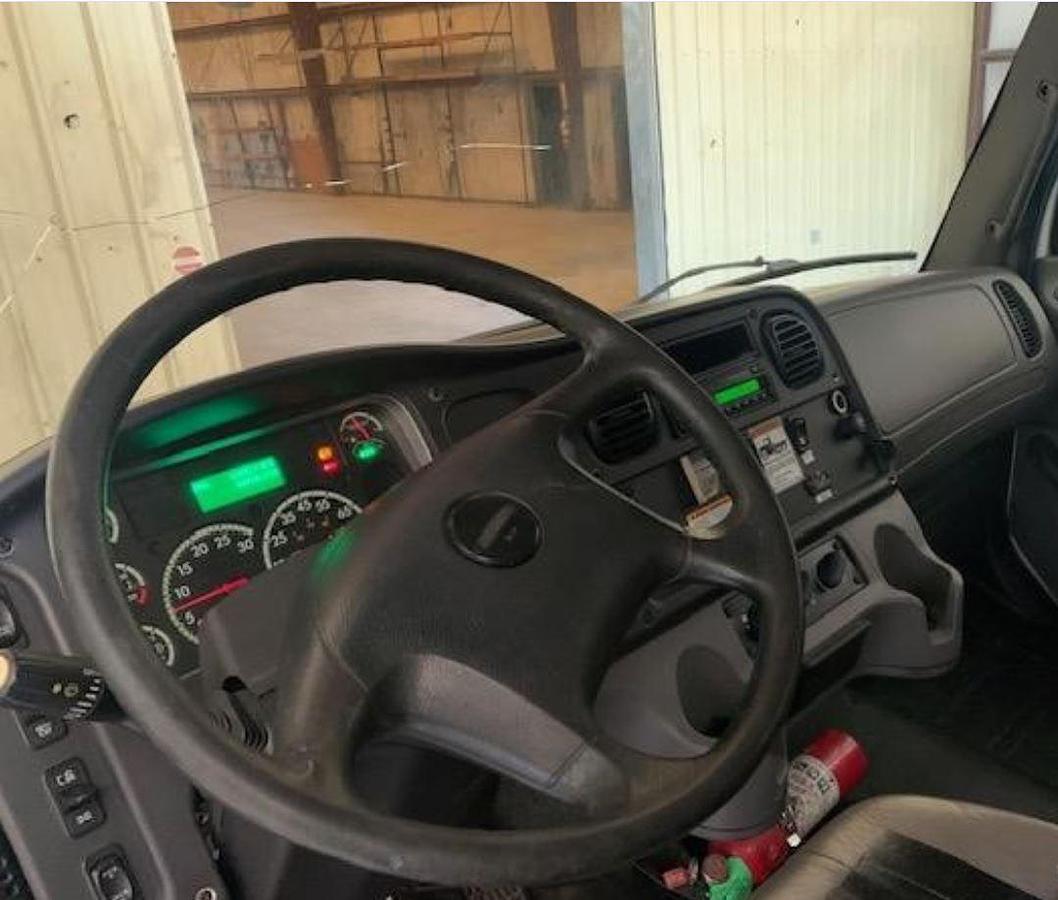 Used 2016 Elliot L60R Mounted on 2016 Freightliner Business Class M2 106